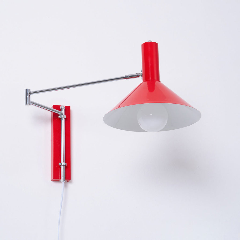 Anvia Plug In Wall Lamp