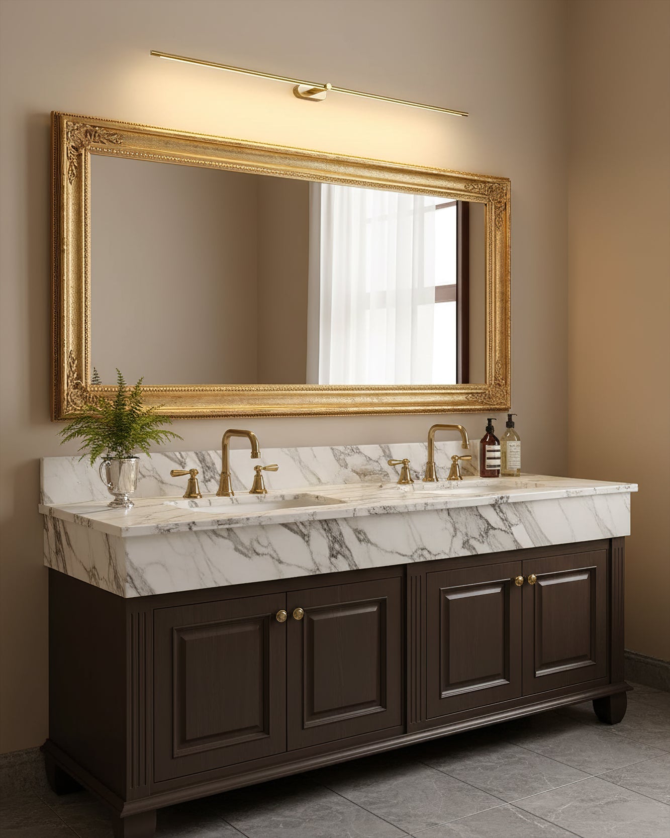 Minimalist Linear Wall Lamp