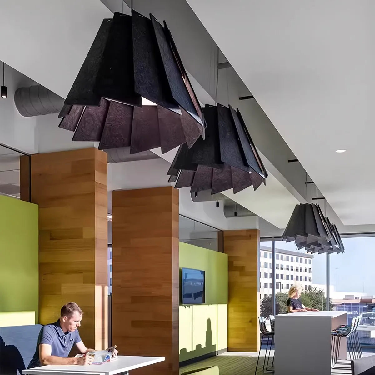 RotatingLeafAcousticPendantLight