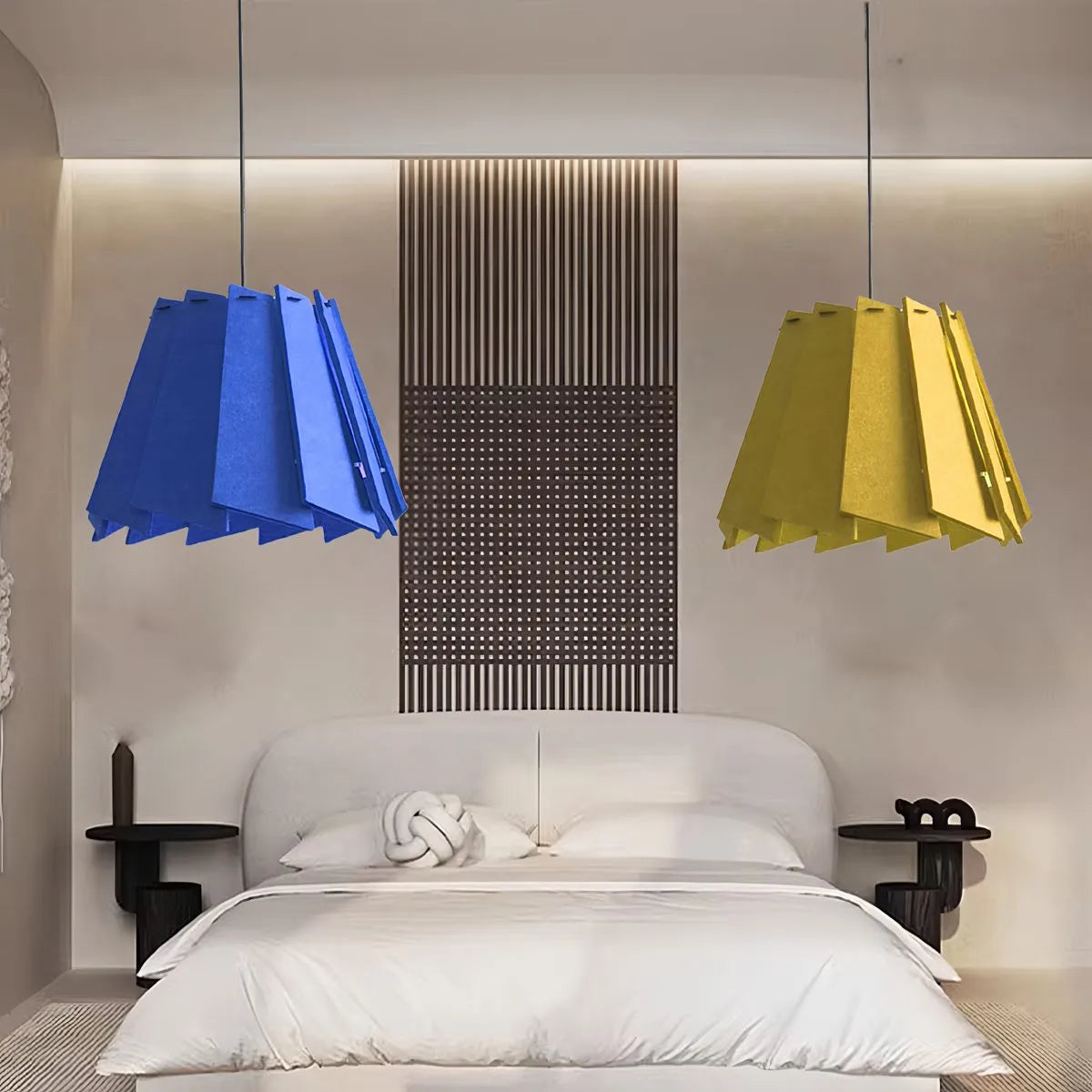 RotatingLeafAcousticPendantLight