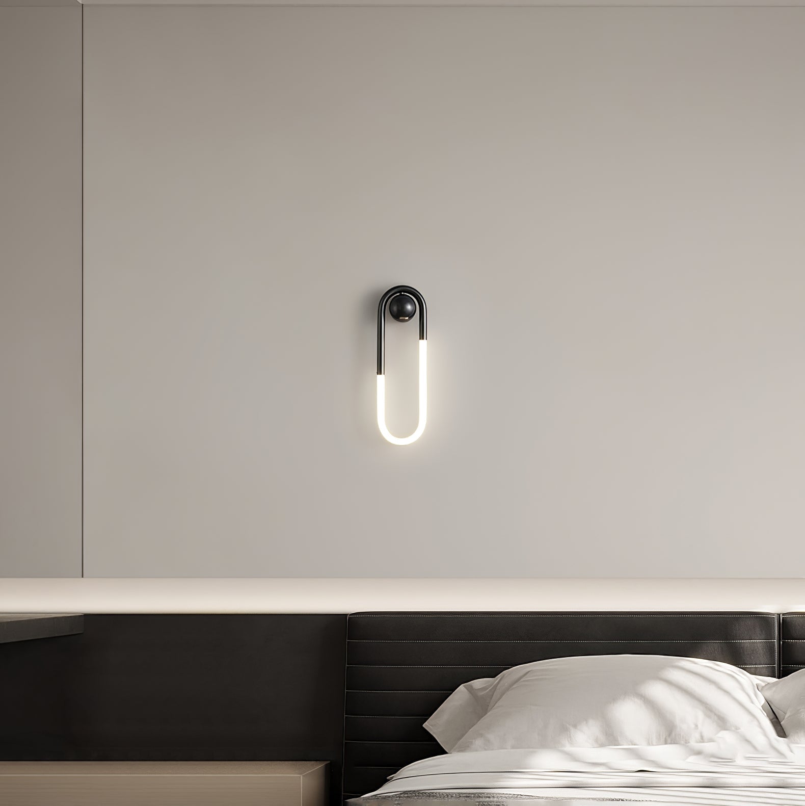 Rudi Loop Wall Lamp