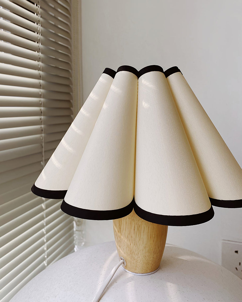 Vintage Fluted Table Lamp