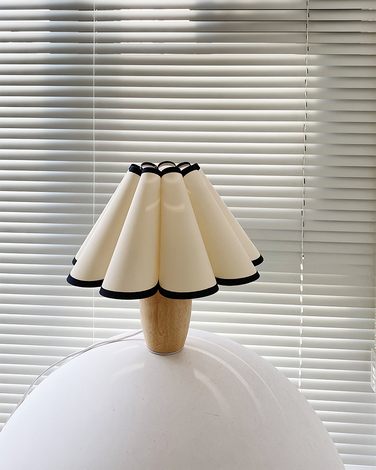 Vintage Fluted Table Lamp